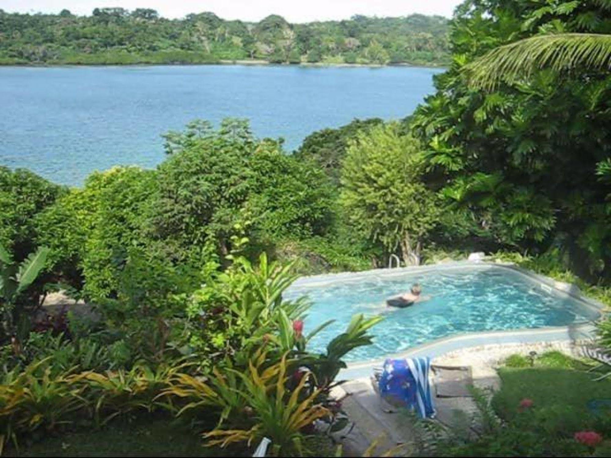 Seachange Lodge Port Vila Bagian luar foto
